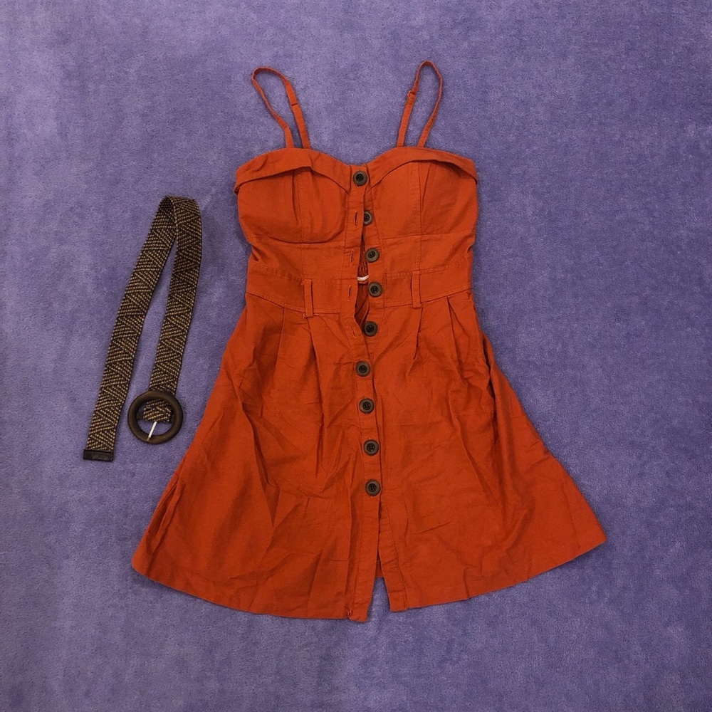 Burnt orange button dress with matching belt🧡